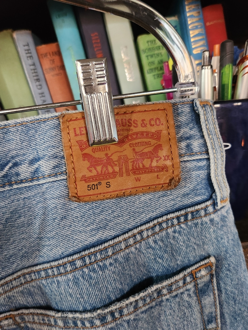 Levi's Light Blue Distressed Jeans - Picture 3 of 4